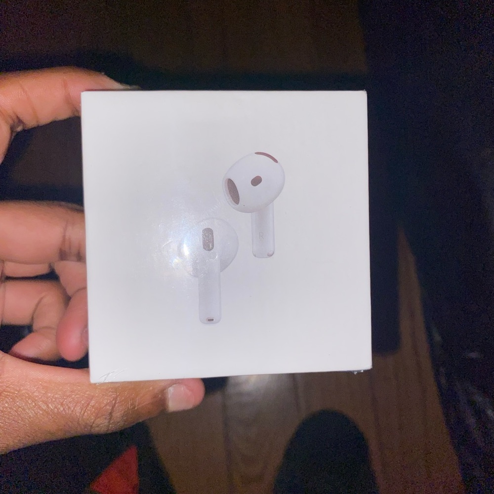 Apple AirPods 4 with Active Noise Cancellation